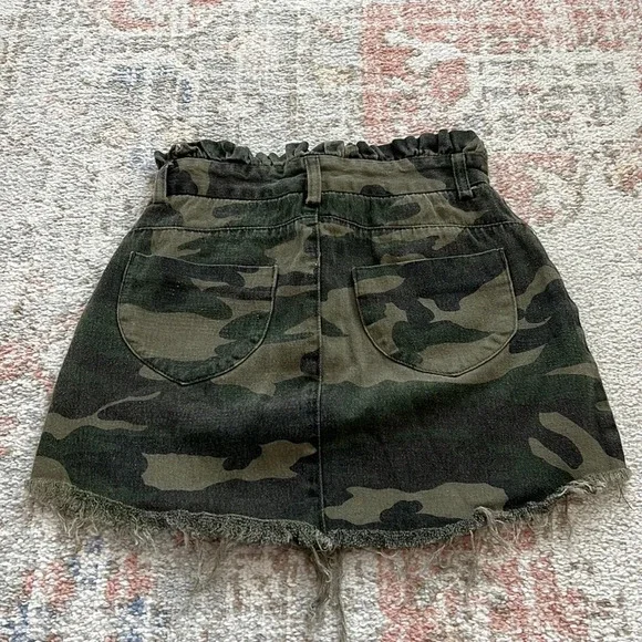 Hayden Paper Bag Waist Skirt Green Camo Mini Skirt Distressed Hem Summer Shorts - Picture 6 of 6